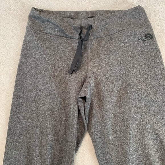 The North Face Women’s Gray Jogger Sweat Pants Size S/P - Picture 15 of 16